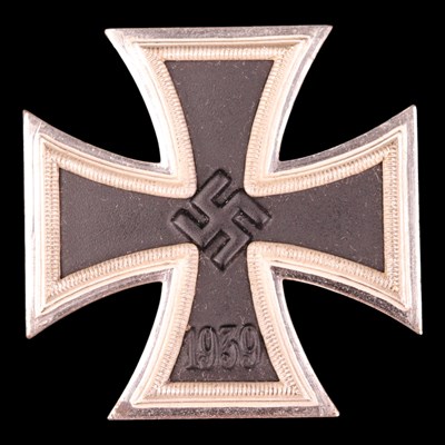 Lot 248 - An uncommonly fine German Third Reich cased...