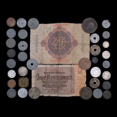 Lot 634 - A small collection of 19th Century and later...