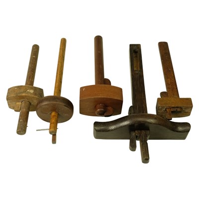 Lot 687 - Woodworkers' scribing blocks