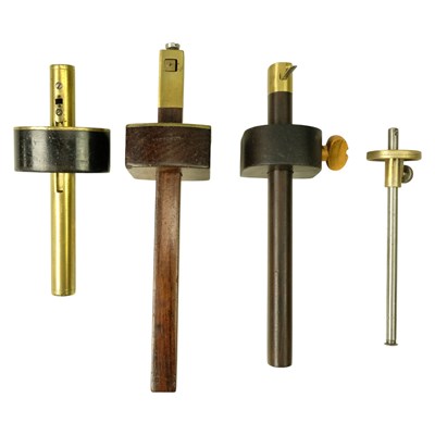 Lot 690 - Woodworkers' scribing blocks