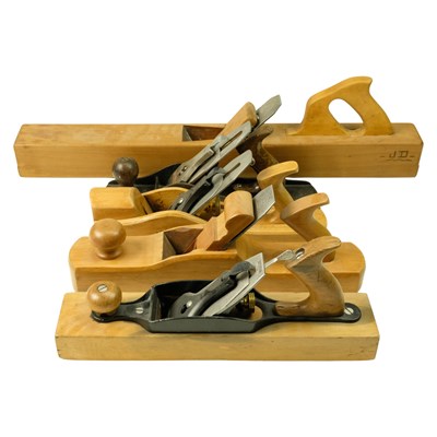 Lot 694 - Woodworkers' smoothing and jack planes