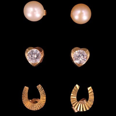 Lot 1429 - Three pairs of 9 ct gold / yellow...