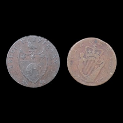 Lot 636 - A 1791 Leeds halfpenny Conder token together...