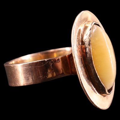 Lot 1405 - A late 20th Century modernist chatoyant...