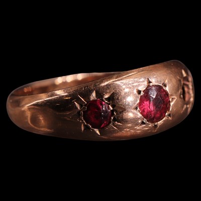 Lot 965 - A late Victorian / Edwardian three-stone...
