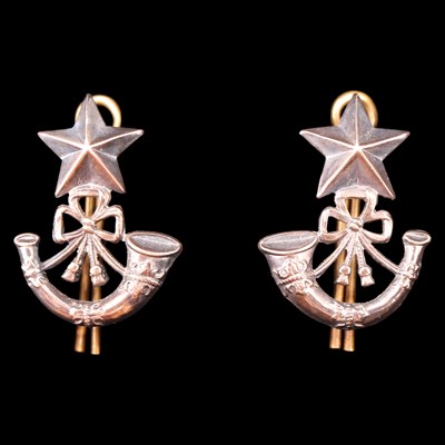 Lot 53 - A pair of GRV Cameronians (Scottish Rifles)...