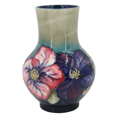 Lot 782 - A Moorcroft Clematis pattern vase, 17.5 cm
