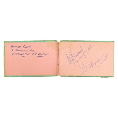 Lot 580 - [Autograph / Football ] A 1960s album bearing...