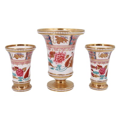 Lot 754 - An early 19th Century Spode garniture set,...