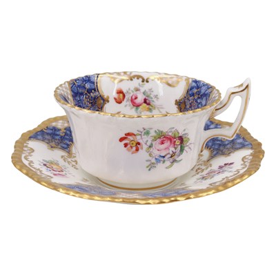 Lot 800 - A late 19th / early 20th Century Coalport...