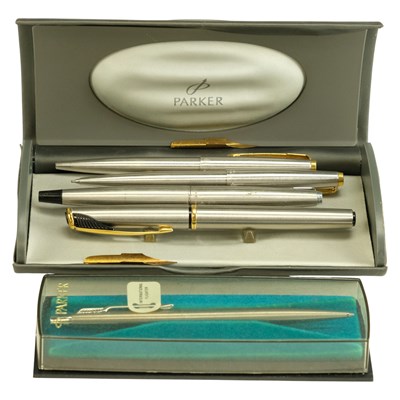 Lot 532 - A group of Parker propelling pencils, fountain...