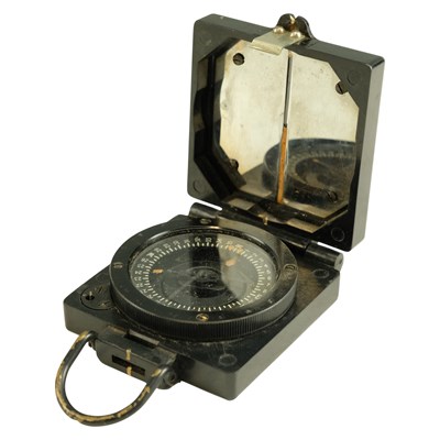 Lot 170 - A Second World War Mark 1 Magnetic Marching...