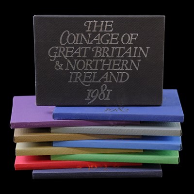 Lot 324 - A group of Royal Mint "Coinage of Great...