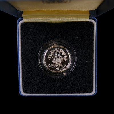 Lot 358 - A Royal Mint UK 1986 silver proof one pound £1...