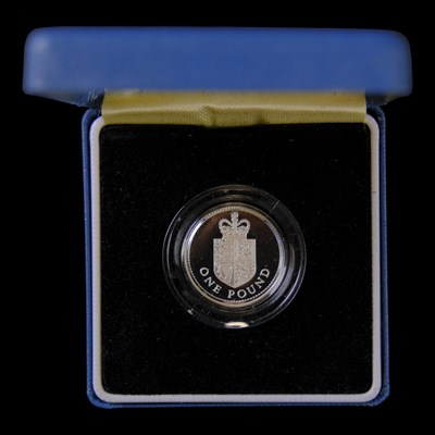 Lot 362 - A Royal Mint UK 1988 silver proof one pound £1...