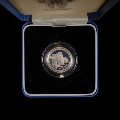 Lot 365 - A Royal Mint UK 2004 silver proof "Forth rail...