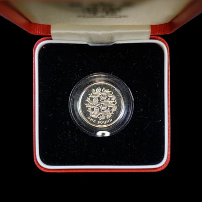 Lot 373 - A Royal Mint UK 2002 silver proof piedfort one...