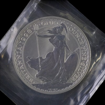 Lot 401 - A UK 1998 Britannia fine silver 1 oz two pound...