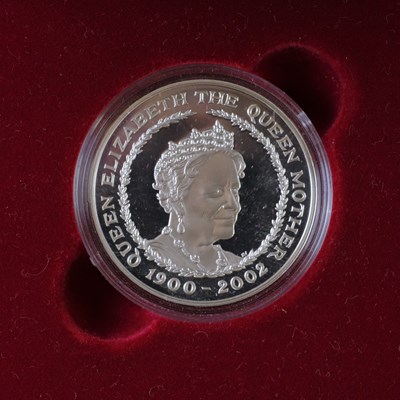 Lot 418 - A Royal Mint UK 2002 "Queen Mother memorial"...