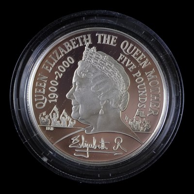 Lot 429 - A Royal Mint UK 2000 "Queen Elizabeth the...