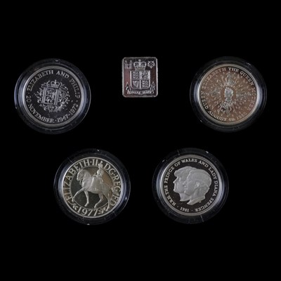 Lot 448 - A Royal Mint UK 1972 - 1981 "Queen Elizabeth...
