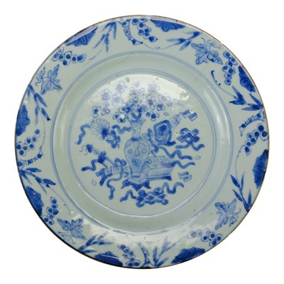 Lot 733 - A Chinese export blue-and-white porcelain...