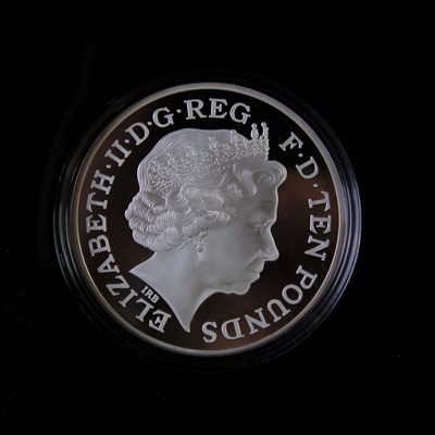 Lot 465 - A Royal Mint UK 2014 "Outbreak" five-ounce...