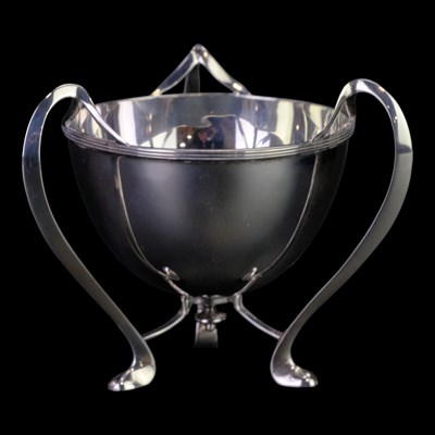 Lot 877 - An Edwardian Art Nouveau influenced silver...