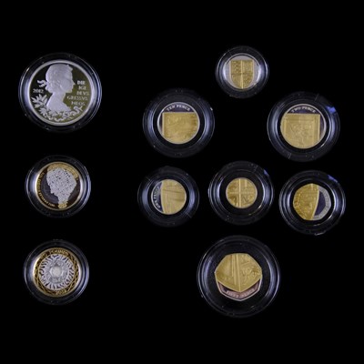 Lot 484 - A Royal Mint UK 2012 "Diamond Jubilee" silver...