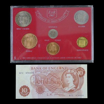 Lot 506 - A Bank of England O'Brien 10 shillings...
