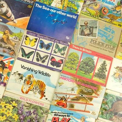 Lot 289 - A collection of 1960s-1970s Brooke Bond Tea...