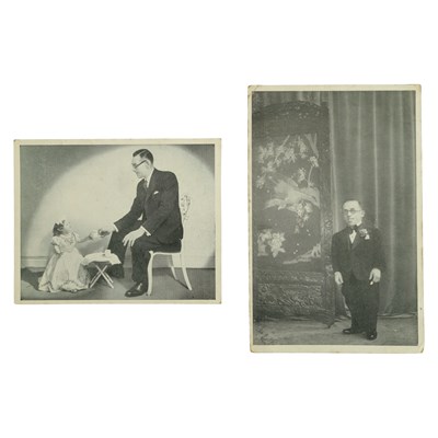Lot 304 - [Autograph] A signed Tom Thumb promotional...