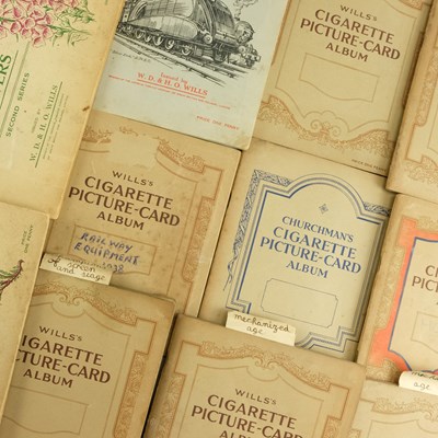 Lot 293 - A collection of Wills's cigarette cards and...