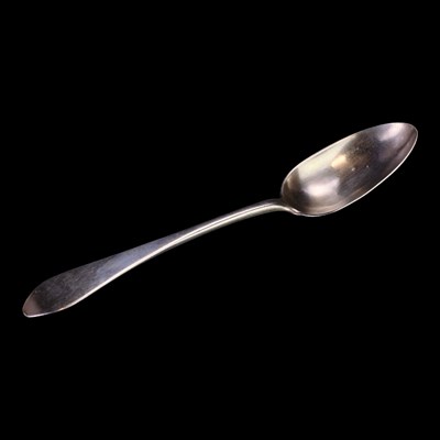 Lot 906 - A George III Scottish silver Celtic point...