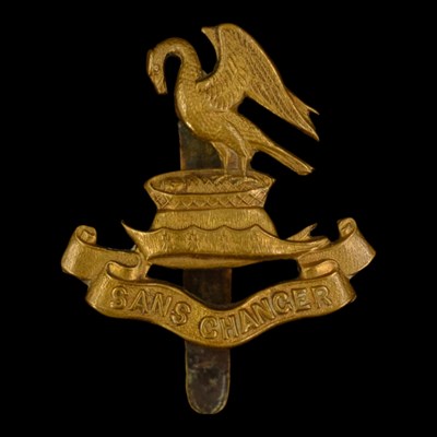 Lot 44 - A Great War Liverpool Pals cap badge, by...