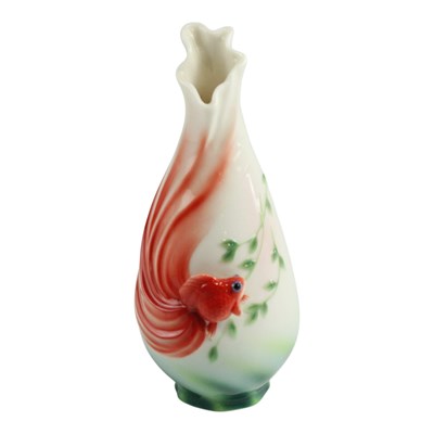 Lot 853 - A Franz porcelain "Goldfish" vase, 16 cm