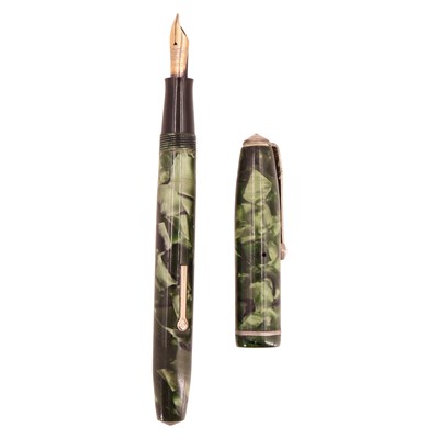 Lot 531A - A vintage Conway Stewart 75 fountain pen
