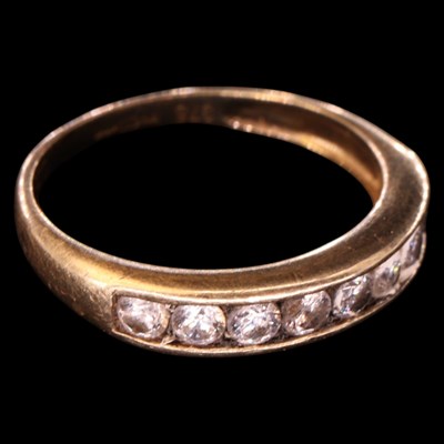 Lot 1322 - A near-contemporary cubic zirconia half-hoop...