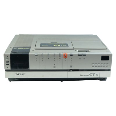 Lot 626 - An early 1980s Sony Betamax SL-C7 top-loading...