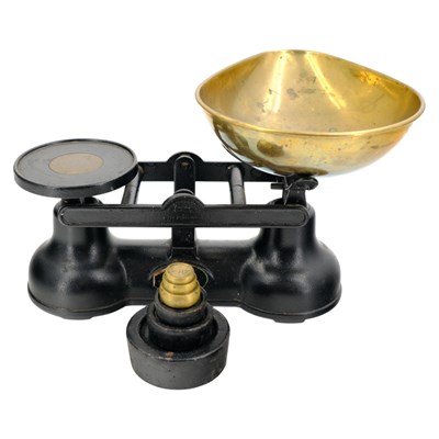 Lot 786 - A set of vintage "The Salter" cast-iron...