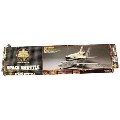 Lot 679 - A 1980s boxed Magic Models Space Shuttle...