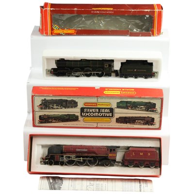 Lot 690 - [Model Railway] A Hornby R349 OO gauge Green...