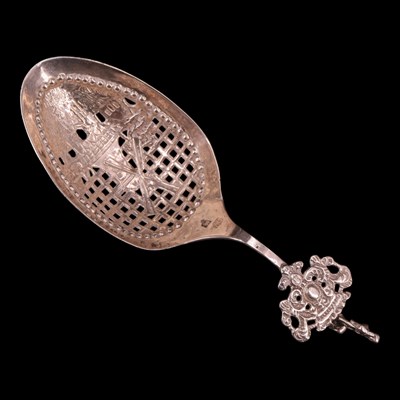 Lot 1141 - A late 19th Century Dutch silver caddy spoon,...