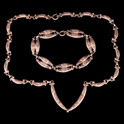 Lot 1432 - A Modernist white metal necklace and bracelet...
