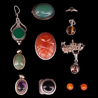 Lot 1433 - A group of vintage and contemporary...