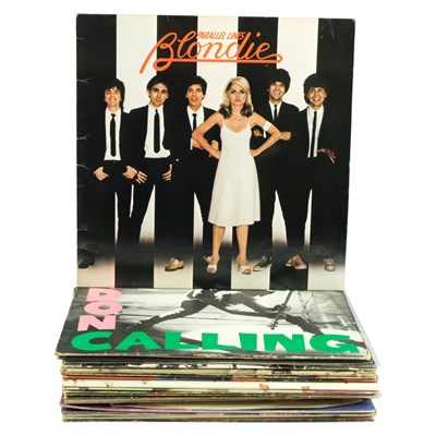 Lot 651 - A quantity of vinyl records, including works...