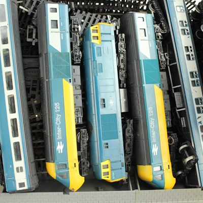 Lot 712 - A quantity of Hornby OO gauge model...