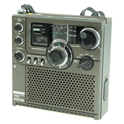 Lot 644 - A 1970s Sony ICF-5900 W FM/AM multi band short...
