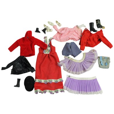 Lot 753 - A group of Pedigree Sindy doll clothing and...