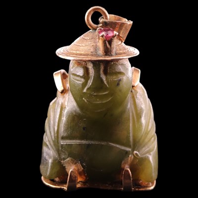 Lot 1491 - A vintage Chinese jade and yellow metal...